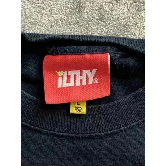 Ilthy T-Shirt Mens Size Large Biggie Eating Donut Numbered Of 43 Black Cracking - Picture 6 of 9